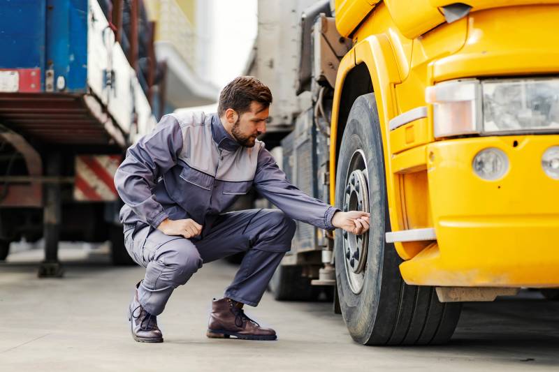 Société pour le remplacement ou la réparation de pneumatiques pour poids lourds à Barentin 76